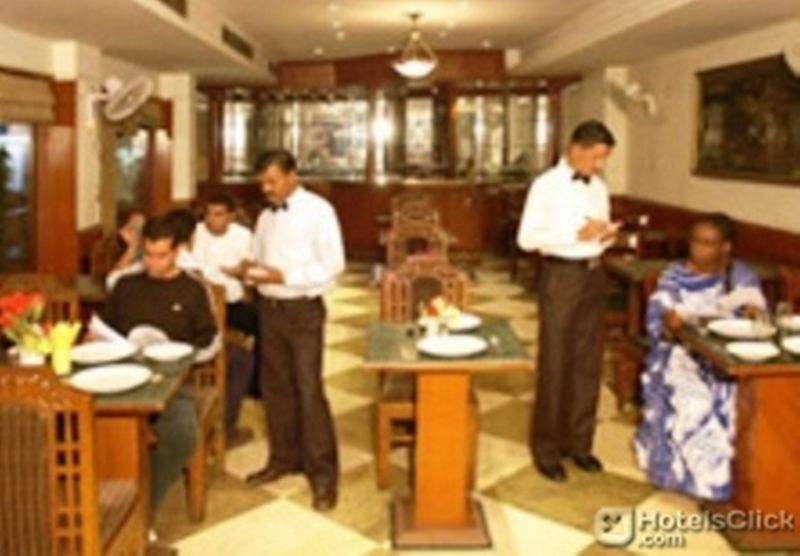 Hotel Raunak International New Delhi Exterior photo