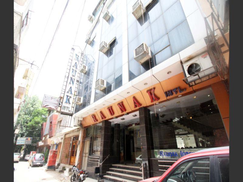 Hotel Raunak International New Delhi Exterior photo
